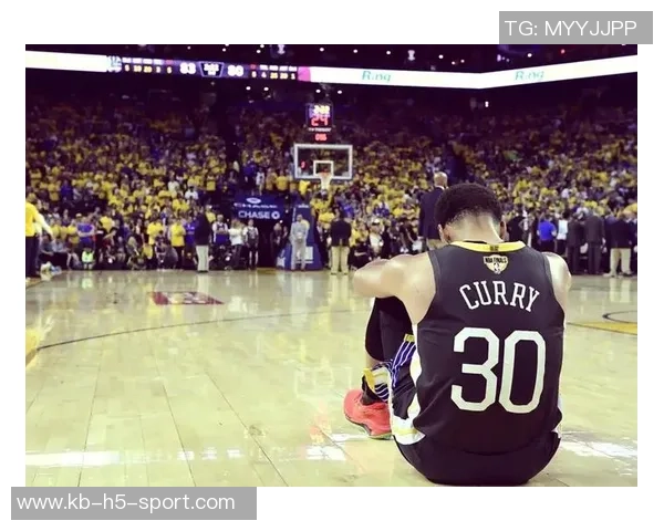 库里追平历史传奇组合记录14个赛季同队再创辉煌GDP组合续写传奇